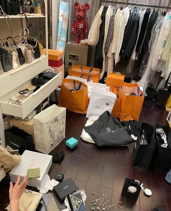 江城区回收一线鞋服.jpg